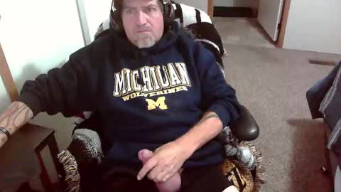 TattedInDetroit online show from November 8, 2:20 pm