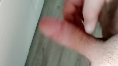 miciak18 online show from December 10, 9:33 am