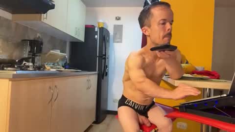 Aaron online show from April 6, 2:08 am