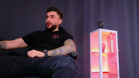 MightyAaron online show from January 7, 10:49 am