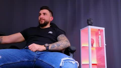 MightyAaron online show from January 15, 10:24 pm