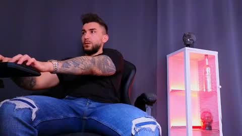 MightyAaron online show from March 2, 6:05 am