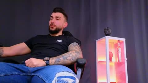 MightyAaron online show from January 15, 9:24 am