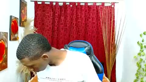 milo online show from March 27, 8:59 am