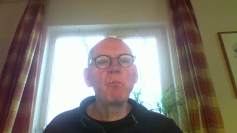 mik online show from February 27, 11:52 am