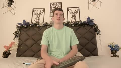 mikael online show from January 8, 4:55 am