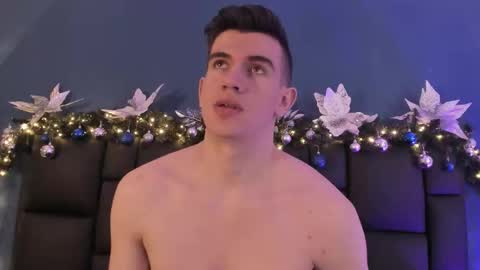 mikael online show from December 3, 5:13 am