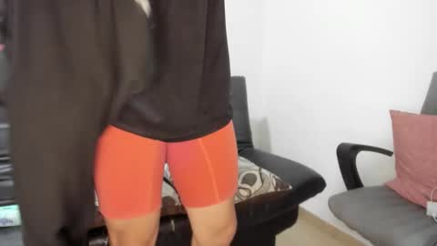 mike3xxx online show from October 22, 3:10 am