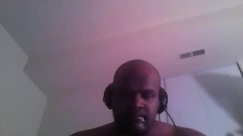 mikebbc123 online show from December 12, 8:25 am