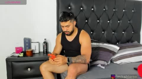 mikeblaree online show from April 18, 7:07 pm