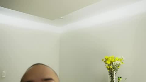 M i k e Crusoe online show from April 17, 11:29 pm