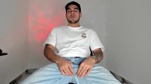 mikee_scooth online show from February 27, 6:40 pm