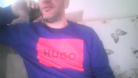 Snapshot of mikehockishuge9 chatting on February 2, 10:35 am mikehockishuge9 online show from February 2, 10:35 am