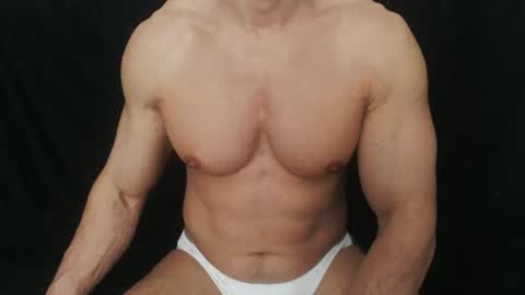 mikeymax1 online show from March 29, 1:39 am