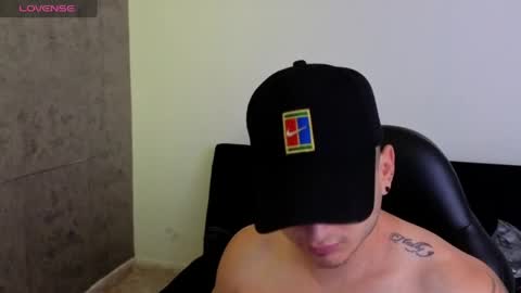 MIKKE online show from April 15, 2:06 pm