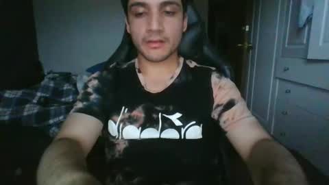 milanovalentine online show from December 4, 11:12 pm