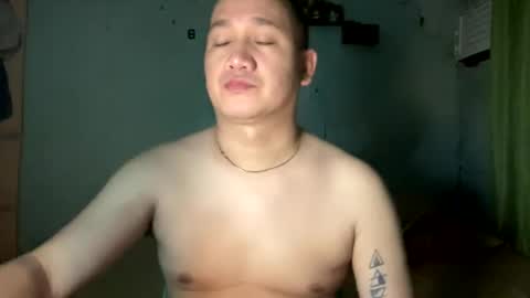 miles202395232 online show from January 11, 6:44 pm