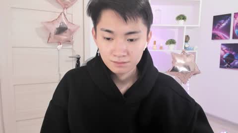              online show from December 8, 11:19 pm