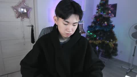              online show from December 30, 8:15 pm