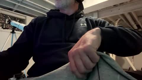 AJ online show from December 11, 3:47 am