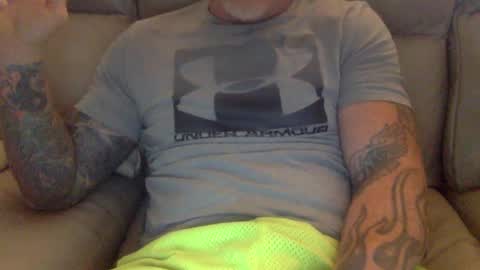Snapshot of mjg175 chatting on December 3, 4:28 pm SexyRed online show from December 3, 4:28 pm