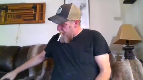 Snapshot of moeblick chatting on December 7, 3:19 pm moeblick online show from December 7, 3:19 pm