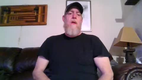 Snapshot of moeblick chatting on February 2, 2:24 pm moeblick online show from February 2, 2:24 pm