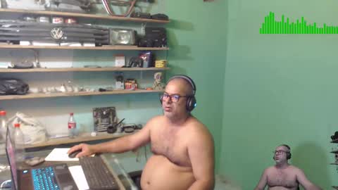 Snapshot of mokkaccmm chatting on December 7, 10:28 pm Mokkaf online show from December 7, 10:28 pm