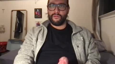 molten_escargot online show from December 15, 3:13 am