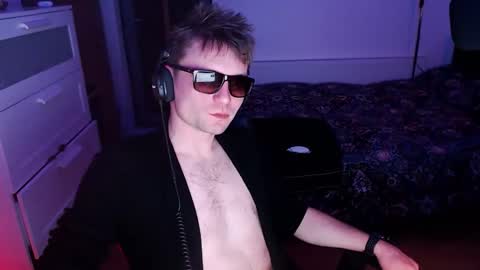 monac000 online show from October 25, 4:25 am