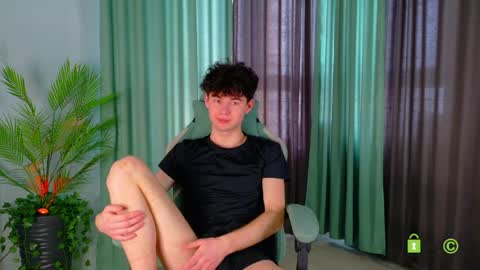 moon_gloww online show from April 5, 3:03 am