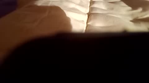 moos1 online show from October 21, 7:50 pm