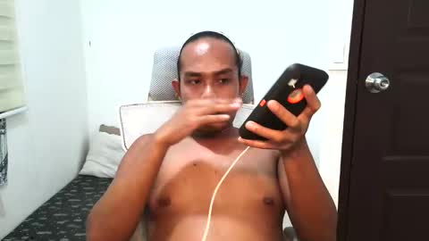 morenakaye online show from April 1, 5:32 pm