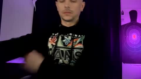 mount_vesuvius online show from November 3, 4:53 pm