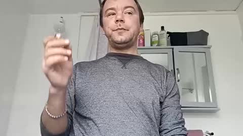 Snapshot of mr_i_ chatting on March 8, 9:56 am mr_i_ online show from March 8, 9:56 am