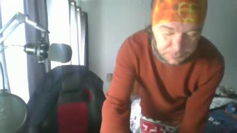 mr_i_ online show from February 21, 10:38 am