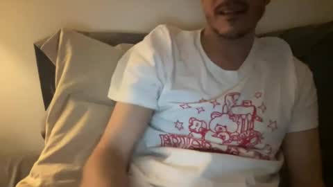 mr_neeko online show from April 6, 11:27 pm