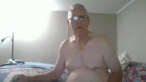 mrbill55 online show from October 28, 9:34 am