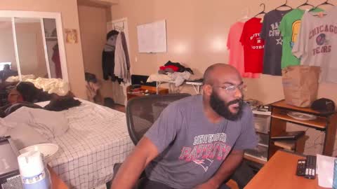 Chuck Daily online show from October 6, 2:38 am