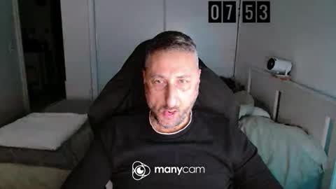 mrdr0o0o online show from December 16, 6:53 am