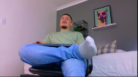 Mr Fox online show from April 7, 9:15 pm