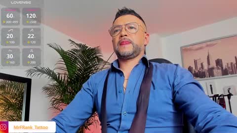 Snapshot of mrfrank_tattoo chatting on December 15, 2:48 pm MrFrank. online show from December 15, 2:48 pm