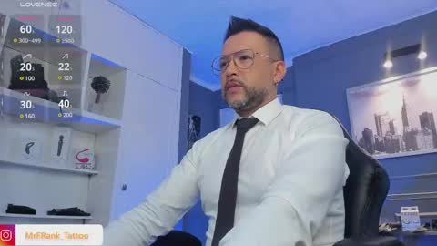 Snapshot of mrfrank_tattoo chatting on March 6, 12:52 pm MrFrank. online show from March 6, 12:52 pm