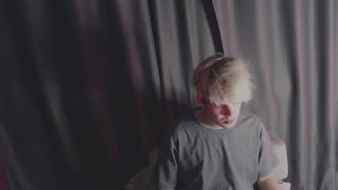 mr leo online show from December 20, 8:12 pm