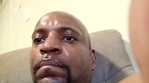 MrLuvits online show from April 6, 12:28 pm