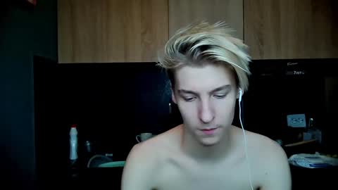 Snapshot of mrsexycum4u chatting on January 23, 8:45 pm Adam online show from January 23, 8:45 pm