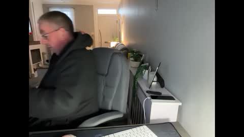 mtb1697 online show from January 9, 9:47 am