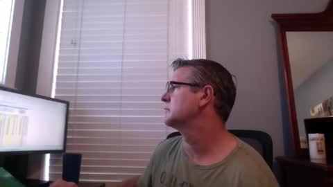 mtbrdr73 online show from September 12, 9:37 pm