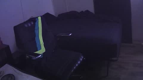 Muffdiver online show from March 23, 10:32 am