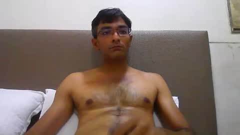 Snapshot of mumbaimonster8inch chatting on October 20, 11:36 am rajesh engineer online show from October 20, 11:36 am